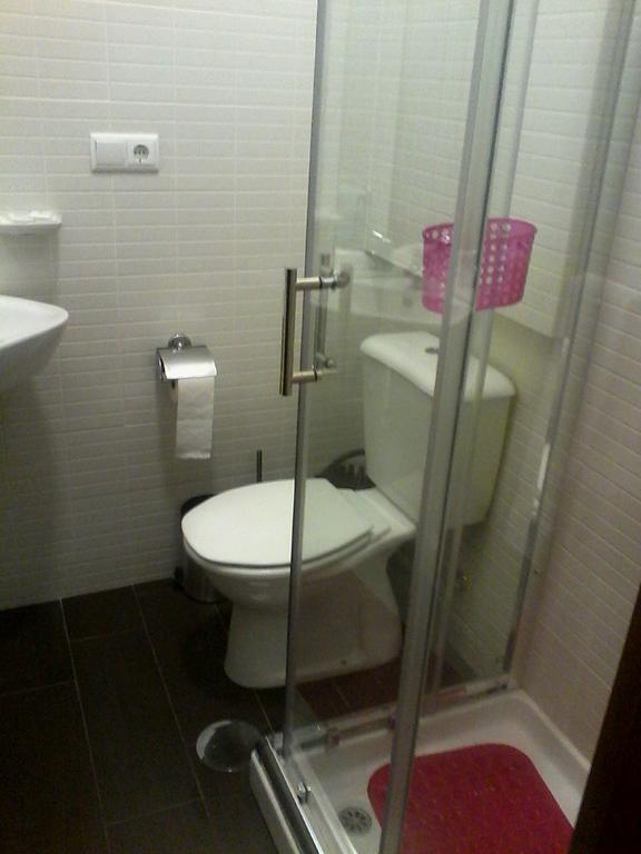 Metro-Apartment Rnal Nº35375 Al-Chamada Para A Rede Movel Nacional ポルト エクステリア 写真